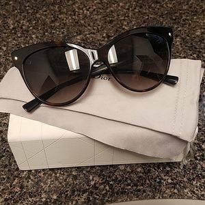 Dior Mohotani women's sunglass *make an offer!*